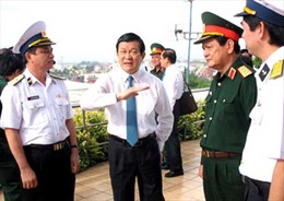 Chủ tịch nước thăm, chúc Tết Tổng Công ty Tân Cảng Sài Gòn và Quân đoàn 4 